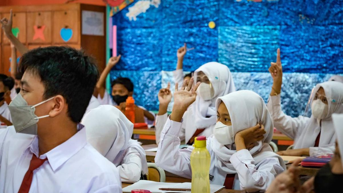 Sebut Jokowi Tak Tahu Proses RUU Sisdiknas, Pemerhati Pendidikan Ungkap Bisa Fatal