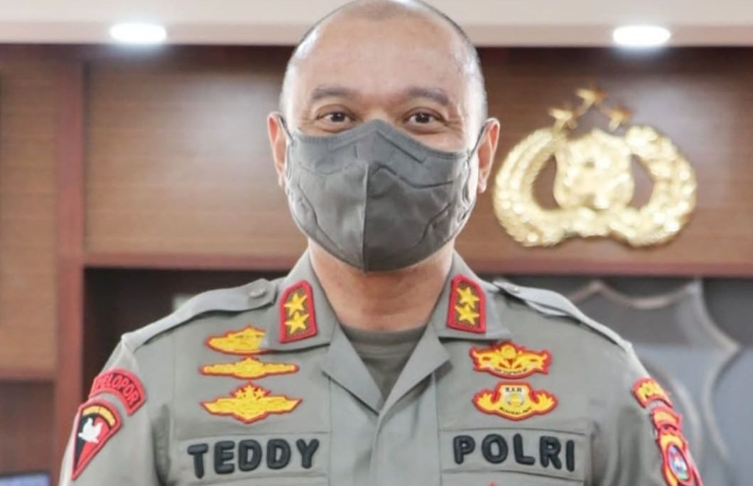 Teddy Minahasa Batal Diperiksa Divpropam Karena Sakit Gigi dan Kepala Nyut-nyutan