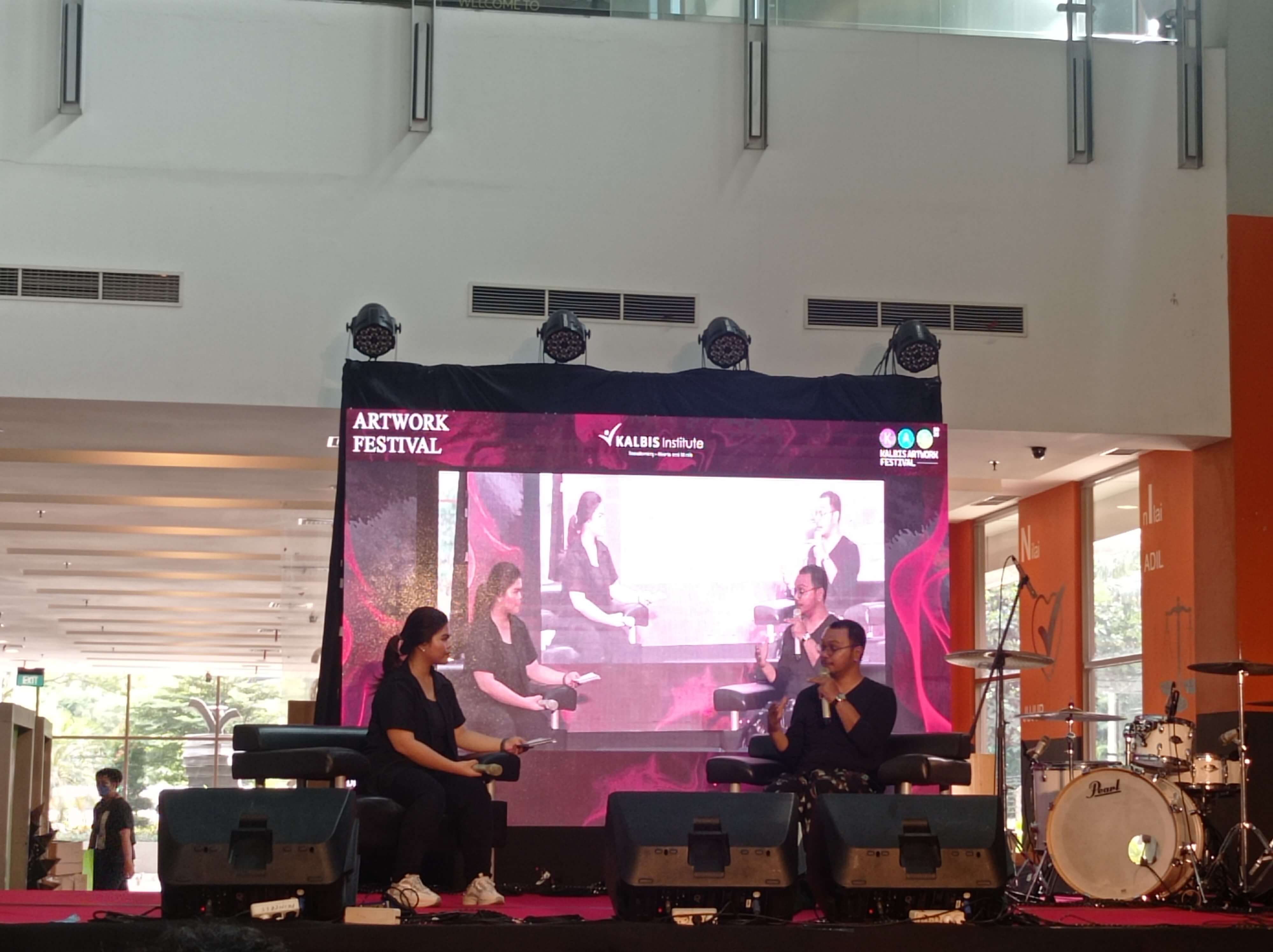 Mendukung Pengolahan Sampah Plastik, Mahasiswa Kalbis Institute