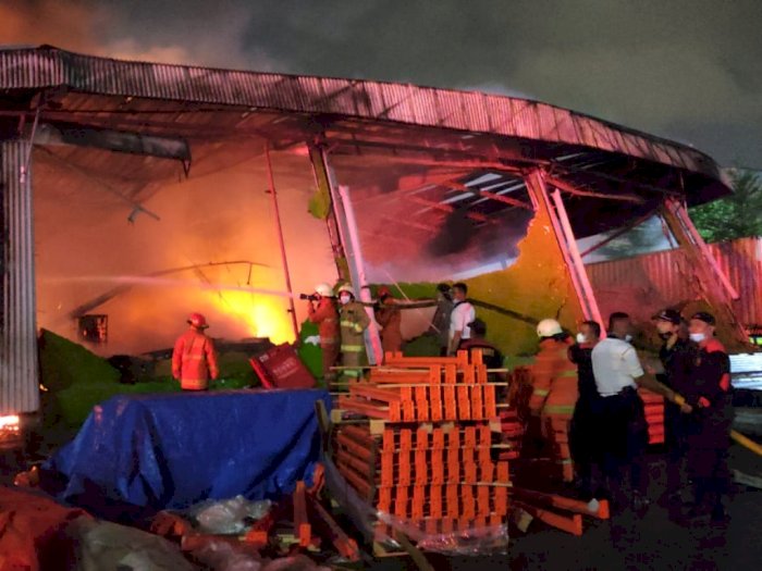 Waduh! Gudang Shopee Kebakaran, Sobat Zona: Alamak, Baru Aja Check-Out